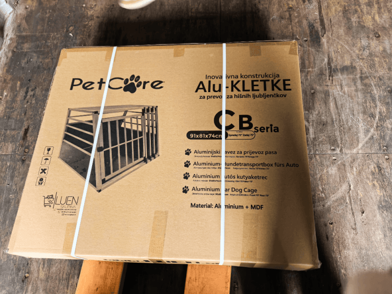 “Aluminijasta kletka za pse C mere – transportna kletka za avto”