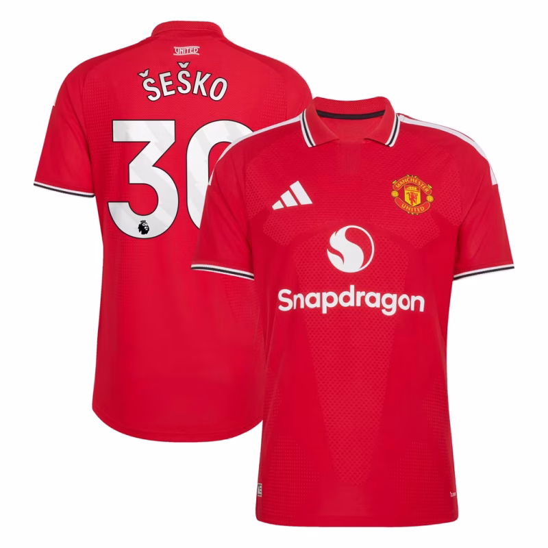 manchester-united-adidas-home-authentic-shirt-2026-27-with-šeško-30-printing_ss5_p-204130627+pv-1+u-l8koawy92zhj7jvu865x+v-dfn8atsk0mwzhejtpywl Nogometni dres Manchester United Šeško 30 rdeč domači komplet